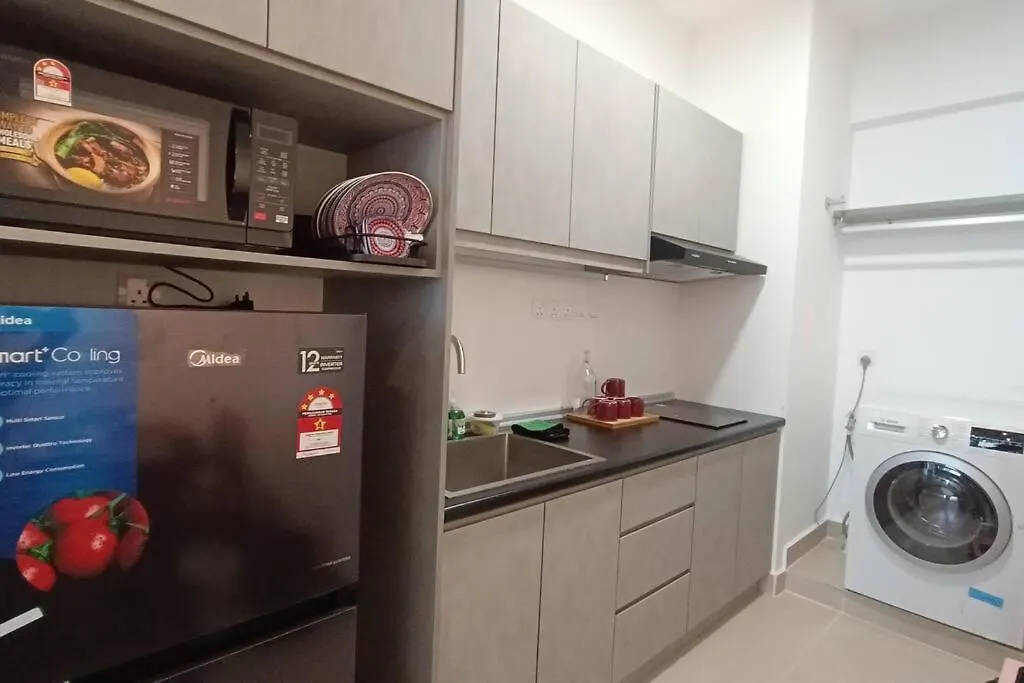 쿠알라룸푸르 Col 14A Modern Infinity Pool Klcc View With Balcony 아파트